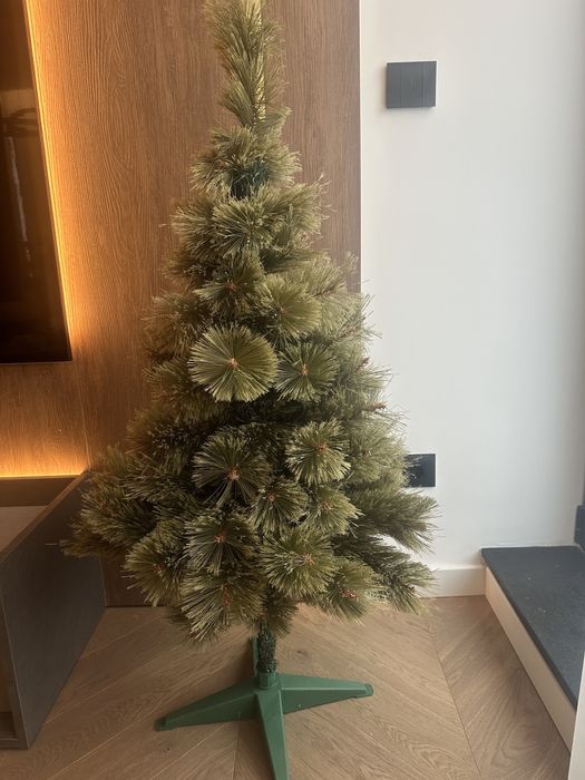 Изкуствена елха със стойка