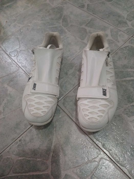 Шпайкове nike 39