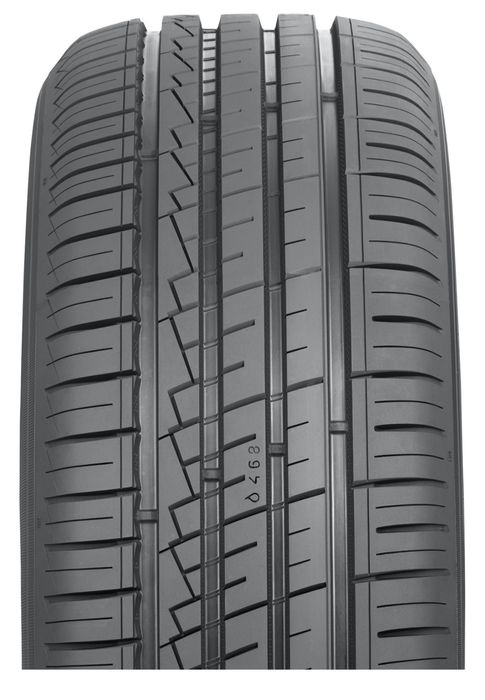 Продам шины летние  с дисками и нокиан р14, е