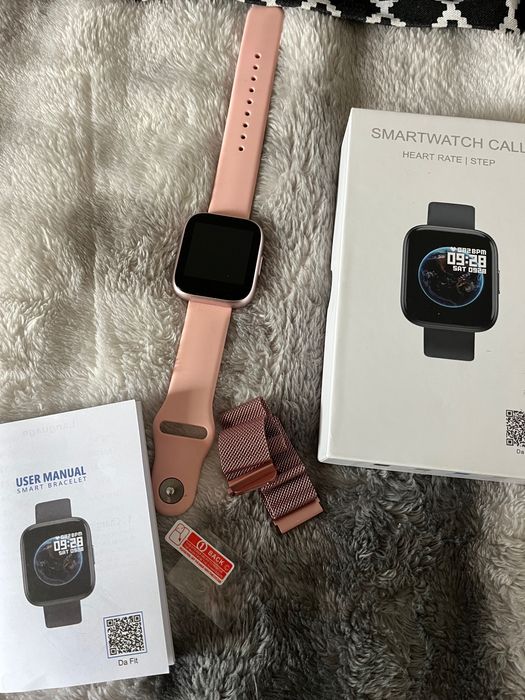 Продавам смарт часовник – почти нов!