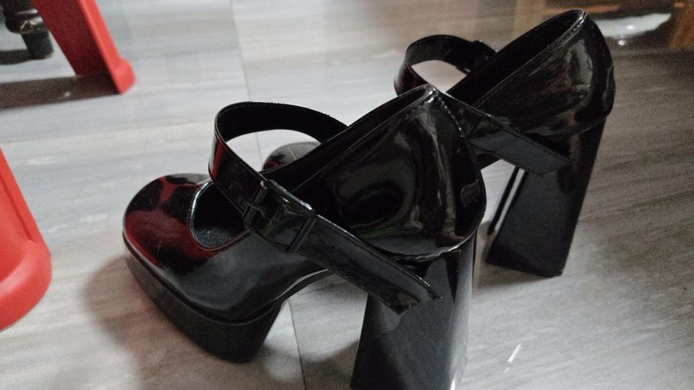 Каблук туфля черная 8см высота