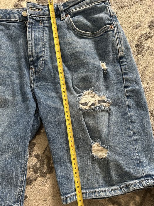 Pantaloni scurti barbati 50 lei