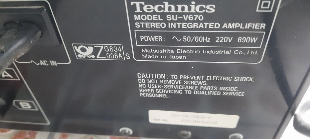Усилвател Technics su v670 690w
