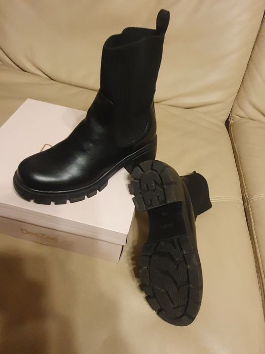 Обувки тип боти, ботушки- черни