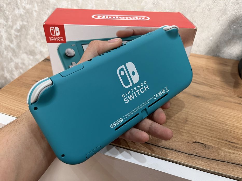 Продам прошитую Nintendo switch lite