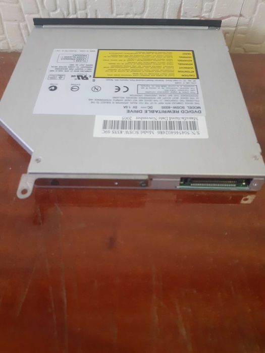 DVD привод. ////