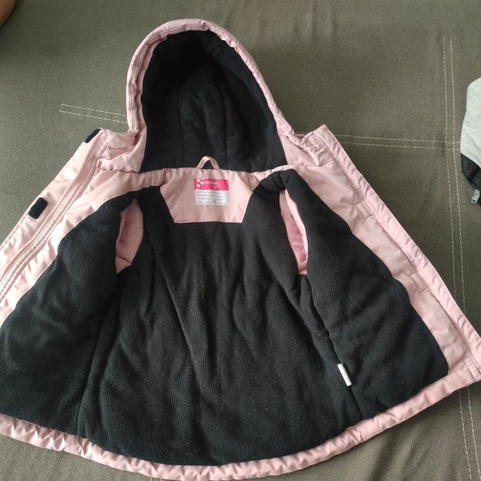 Продам куртку для девочки,размер 98см