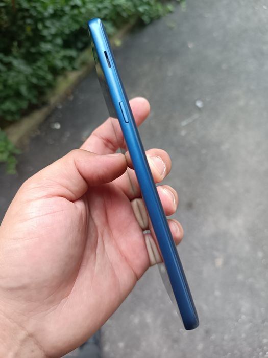 Samsung Galaxy J 8