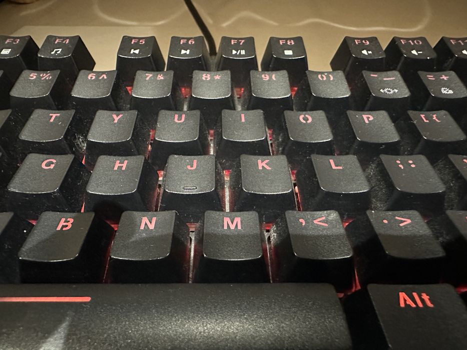 Glorious gmmk tkl механична геймърска клавиатура