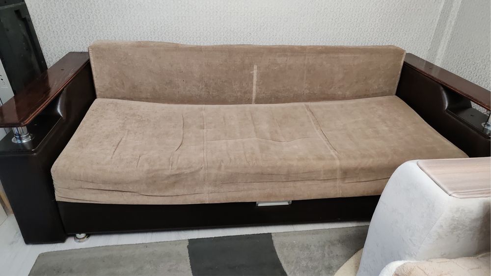 Продам диван б/у