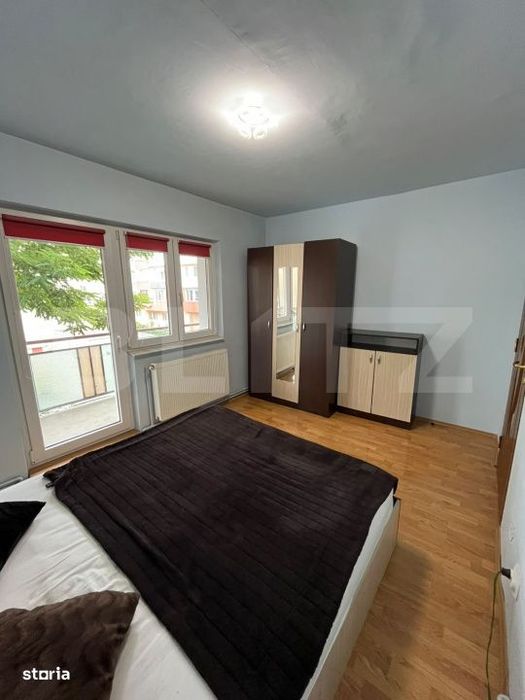Apartament 4 camere, decomandat, 81 mp, zona Blocuri