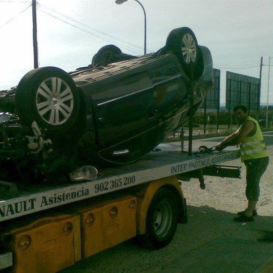 Денонощна Пътна помощ Бургас 30 лева