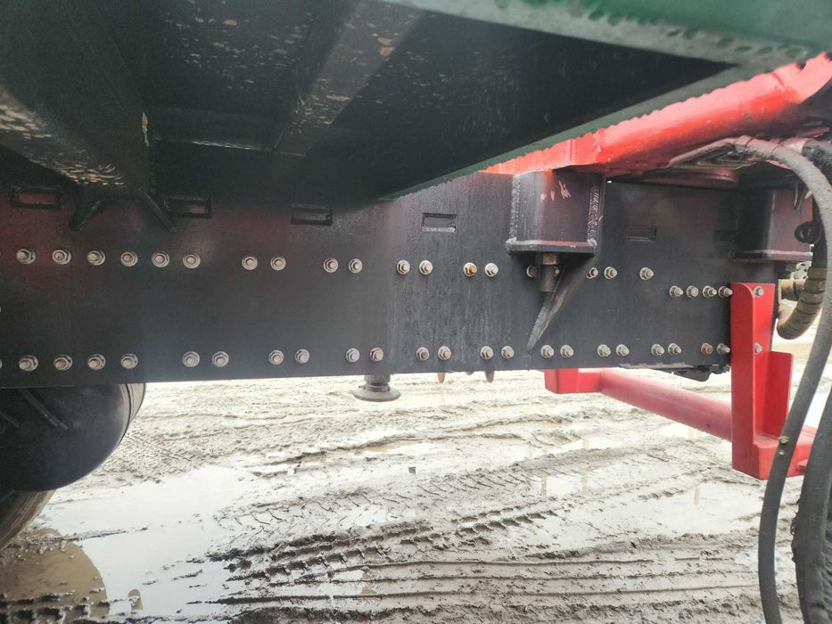 6x6 Forestier cu macara, piese macarale