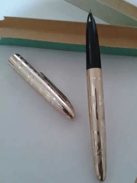 Stilou anii 70 WHITE FEATHER ca NOU