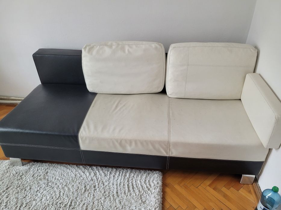 Canapea extensibila de 3 locuri