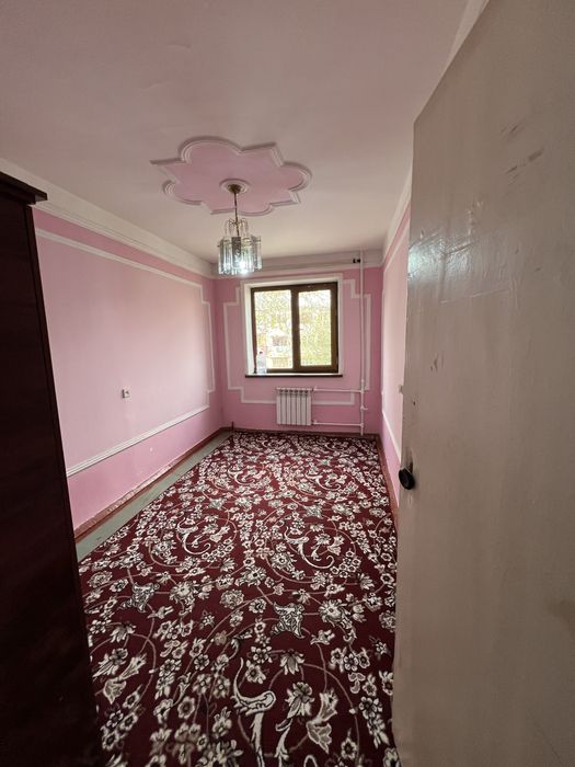 Ноҳол ресторанини орқасида  учинчи этаж уч хона