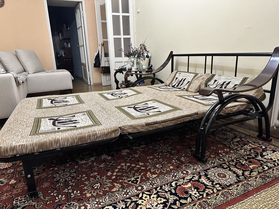 Срочно продам раскладной диван