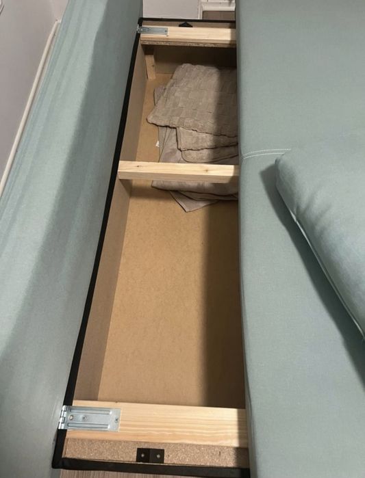 Canapea extensibila cu lada