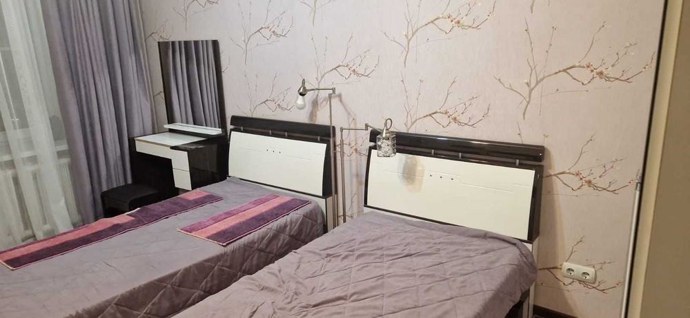 Спальный гарнитур