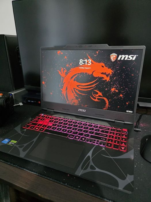 MSI Cyborg 15 B2RWFKG- Ultra 7, 32GB, 1TB, RTX5060