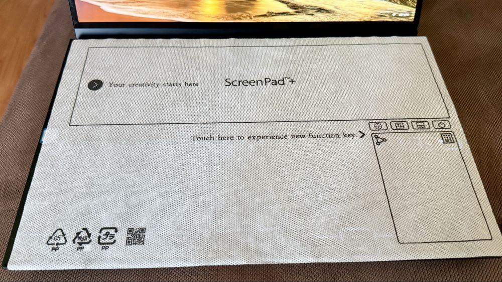 Laptop Asus Zenbook Duo