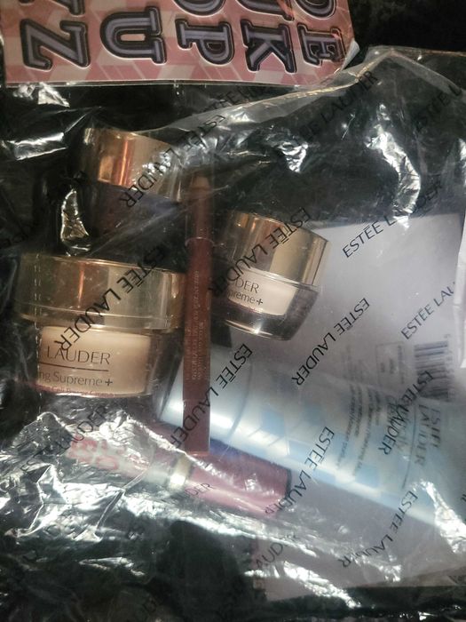 Set CADOU cosmetice  !!!
ESTEE LAUDER "nordstrom shop Usa