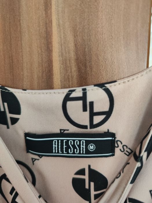 Потници Аvin i Alessa