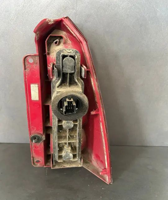 Lampa / Tripla stop stanga pe aripa Ford Focus 2001