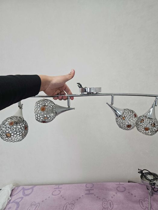 Продам Люстры люстры