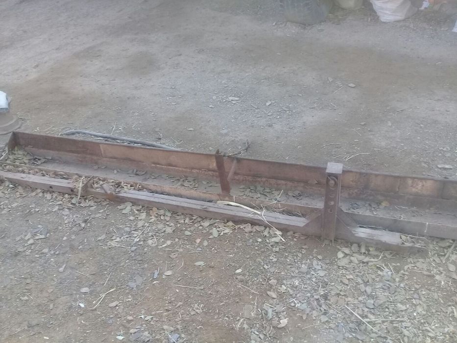 Mala Satiladi satiladi