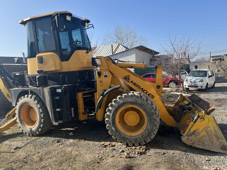 Ekskavator pagrushik Sotiladi  750 soat ishlagan