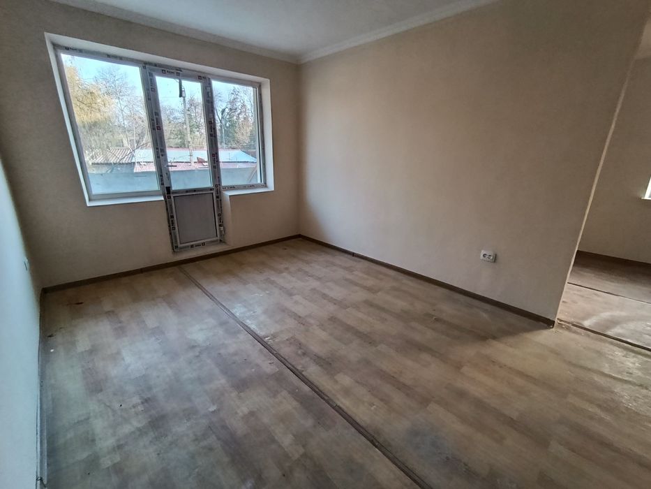 2 комнатная на 2 этаже