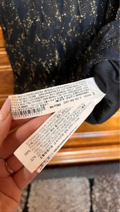 Rochie neagra Zara