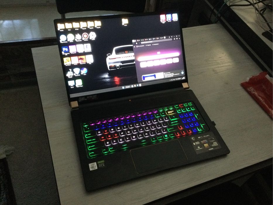 MSI GT75 STEALTH RAM 32 GB / SSD 0.5 TB / i7 10 / RTX 2070 Max Q 8 GB