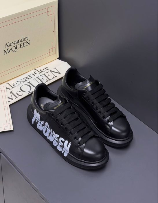 Adidasi Alexander Mcqueen noi !!! Marimi 40/44 !!!
