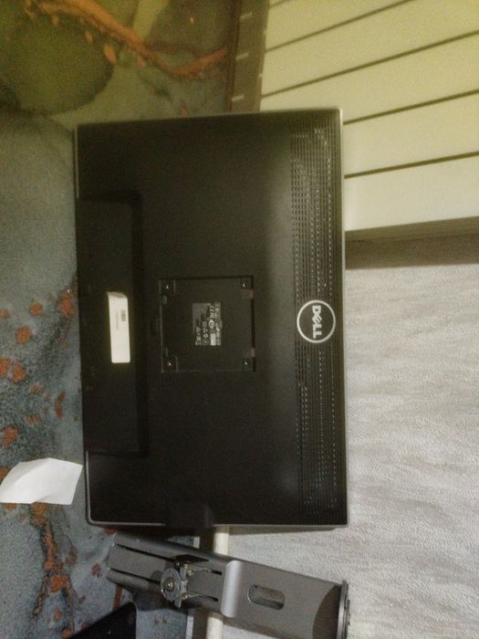 продам монитор Dell