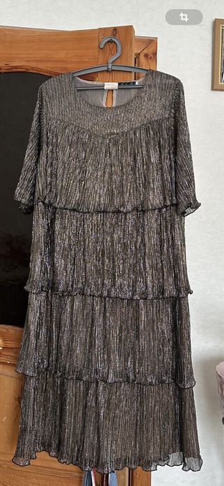 Платье красивое вечернее  размер  48/50 новое