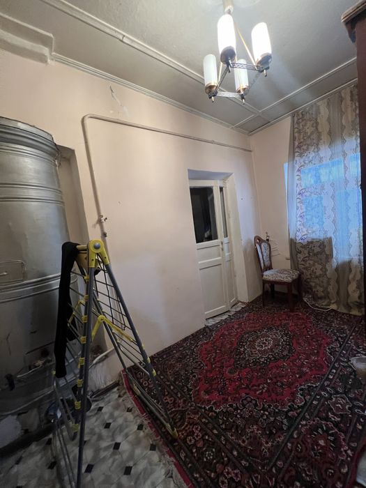 uchaska sotiladi  1.5