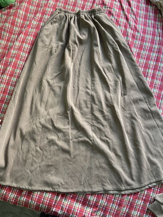 Отдам бесплатно женскую одежду