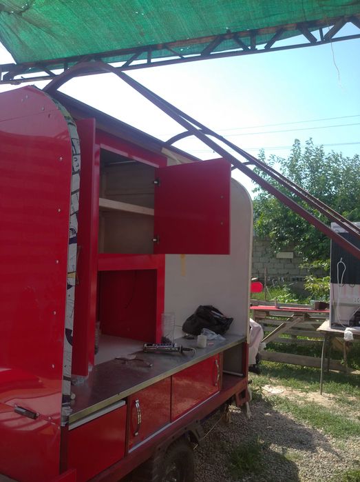 Мотороллер для уличной торговли