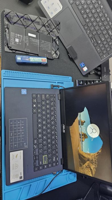 Laptop Asus de office, SSD, ecran FHD, ca nou cu baterie noua