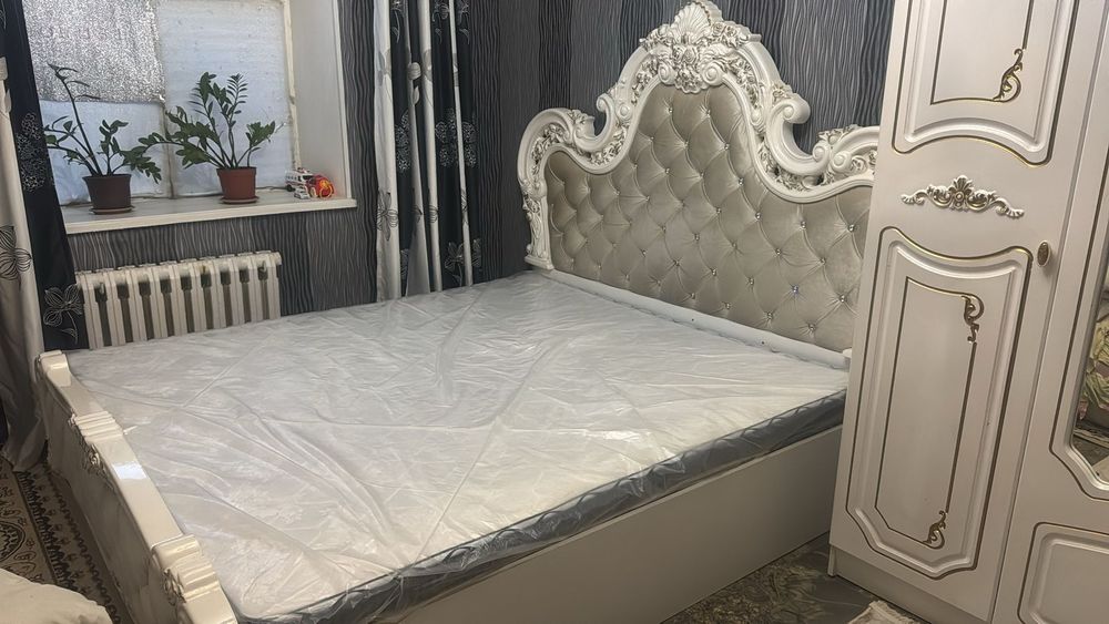 Спальный гарнитур диван кресло ковер