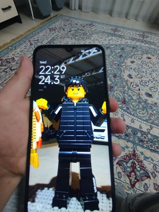 Продам телефон ресми 15 с новый