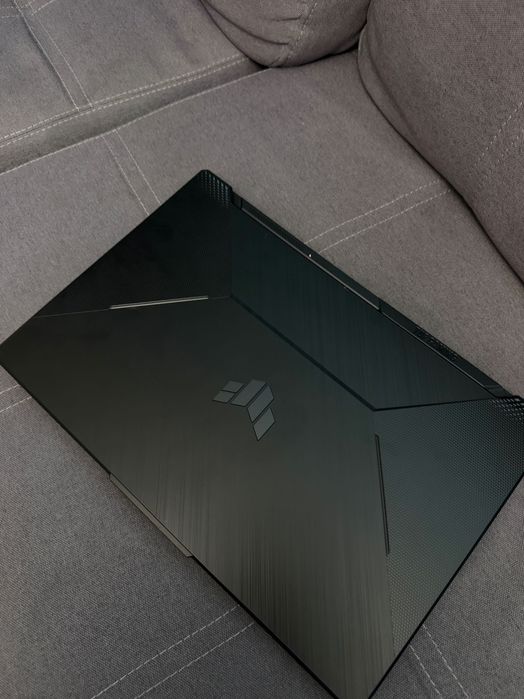 ASUS TUF Gaming F17 FX706HM