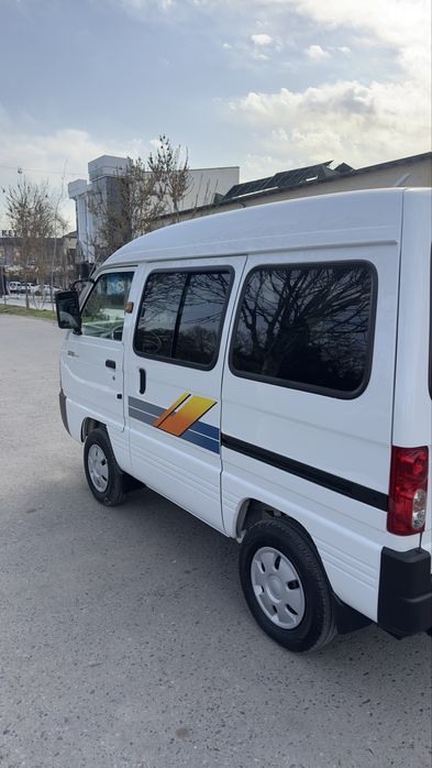 Продам срочно машину