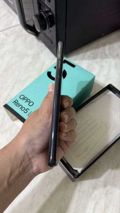 Продам Oppo reno 5life