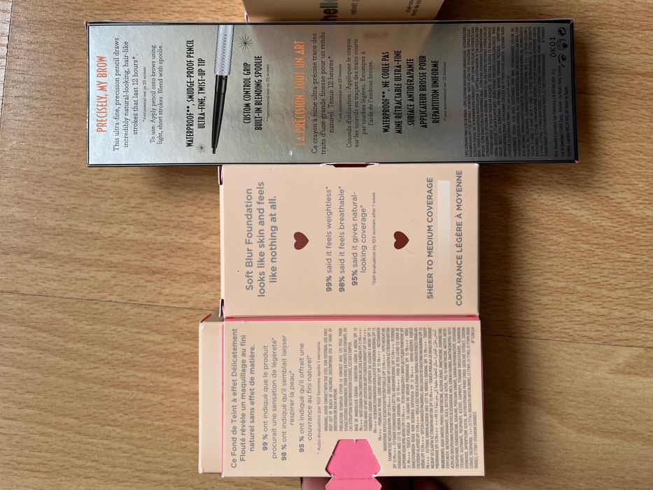 Чисто нови гримове Benefit Cosmetics (база, молив, гел, фондьотен)