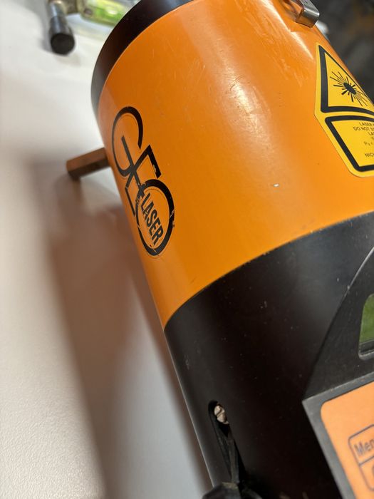 Nivela laser tevi canalizare geolaser kl80 leica topcon hilti