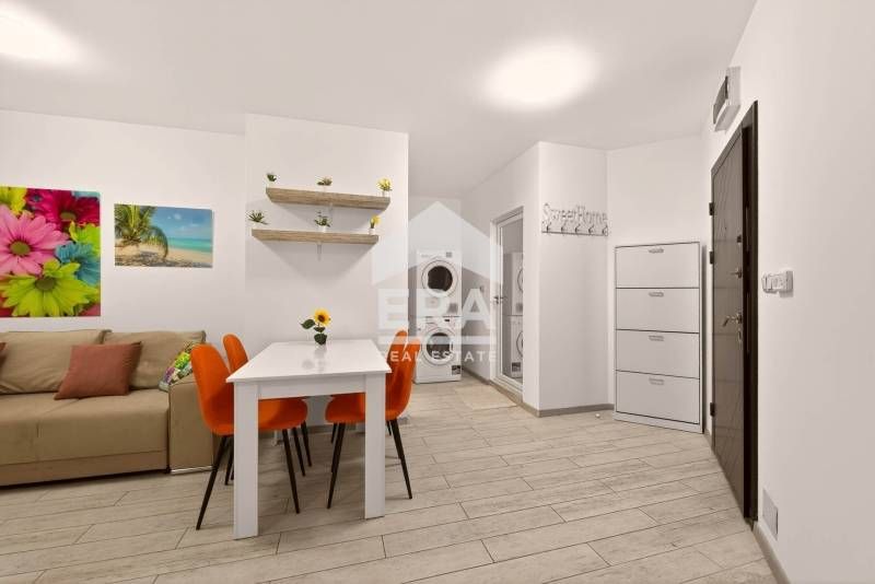 Продава се Двустаен апартамент в Варна, Левски - 61 кв.м за 1396 €/кв.м - Снимка #8