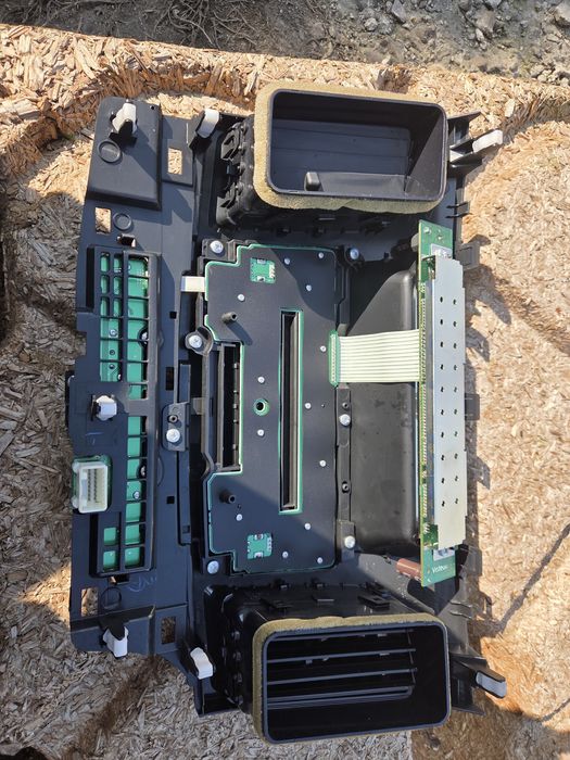 Фар Mitsubishi ASX